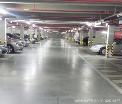 未來停車場地面 智能、環(huán)保與人性化的融合