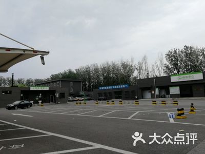 唐山服務(wù)區(qū)停車場與柜臺(tái)服務(wù)全解析